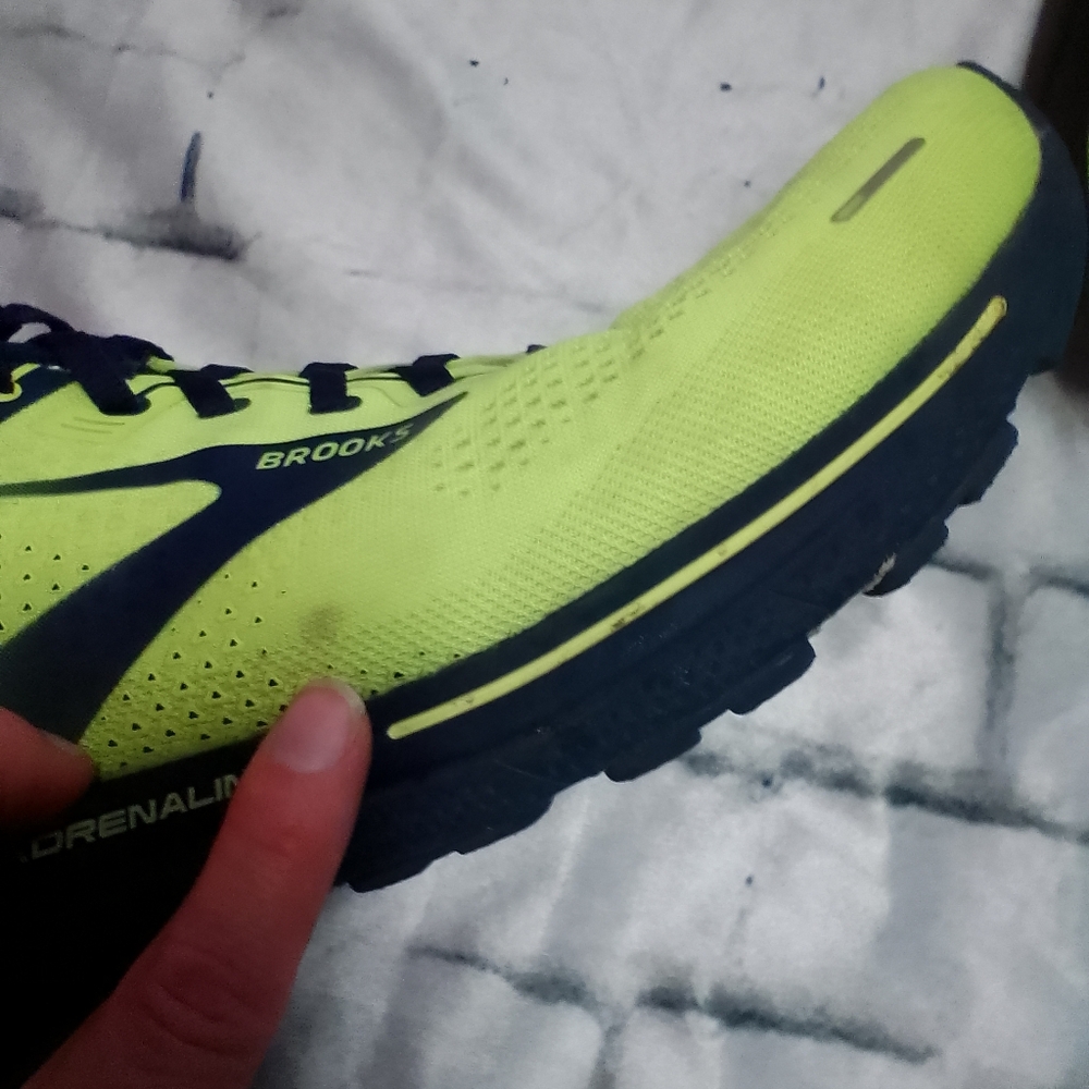 Brooks Men's Size 10.5 Bright Green And Navy Blue Athletic Running Shoes - Picture 4 of 7